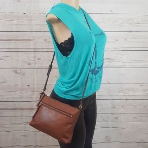 ❤ Fossil       Camel/Brown Lg. Leather Crossbody❤